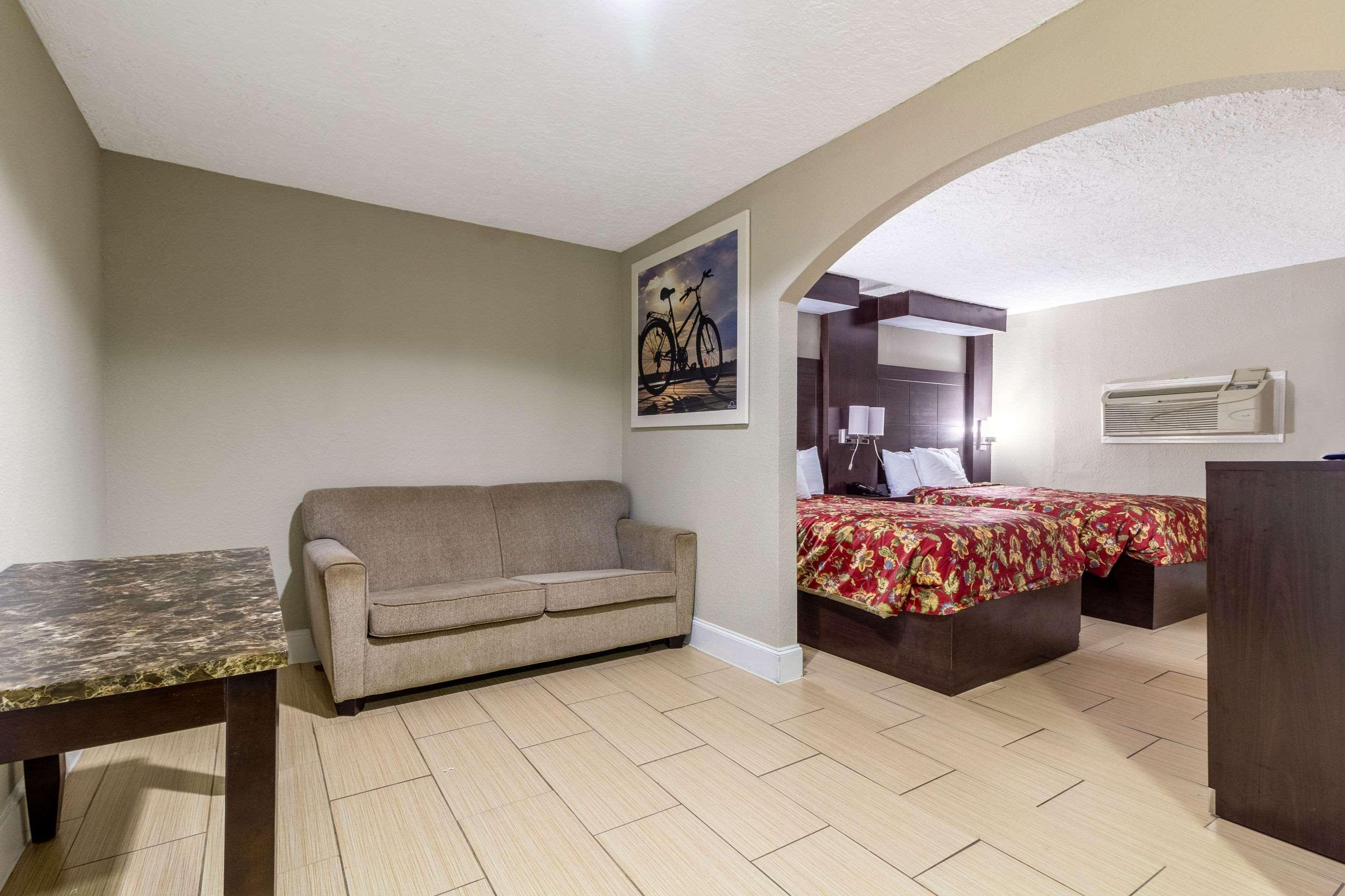 Rodeway Inn & Suites Houston Near Medical Center Exterior foto