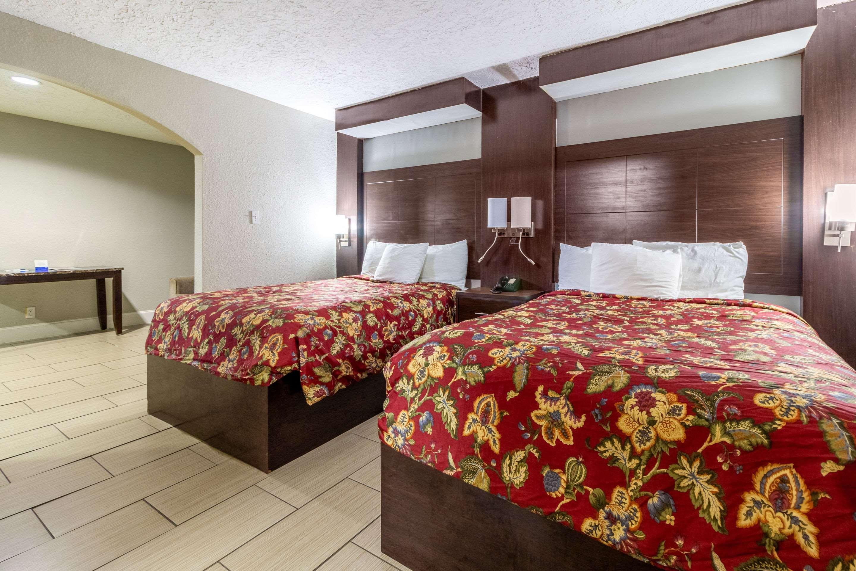 Rodeway Inn & Suites Houston Near Medical Center Exterior foto