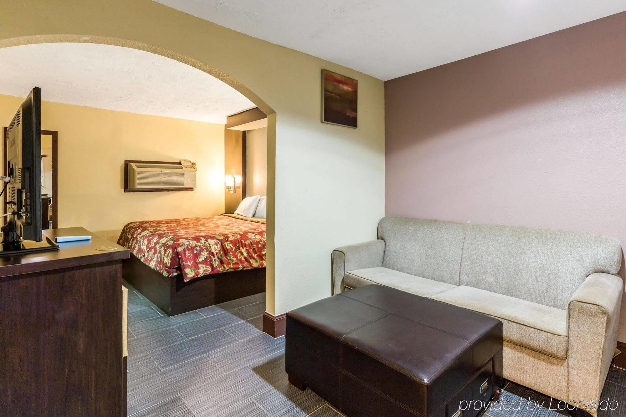 Rodeway Inn & Suites Houston Near Medical Center Exterior foto